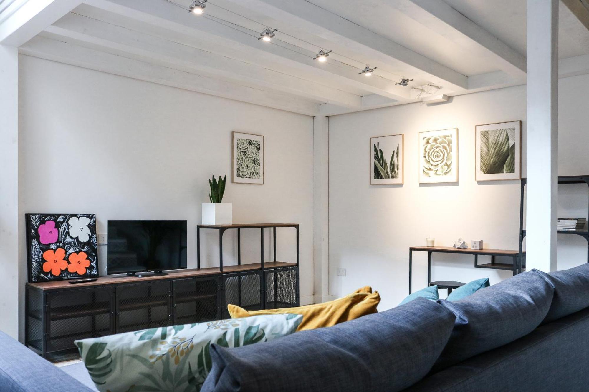 Rrrapido Apartment In Corso San Gottardo - 4 People Милан Экстерьер фото