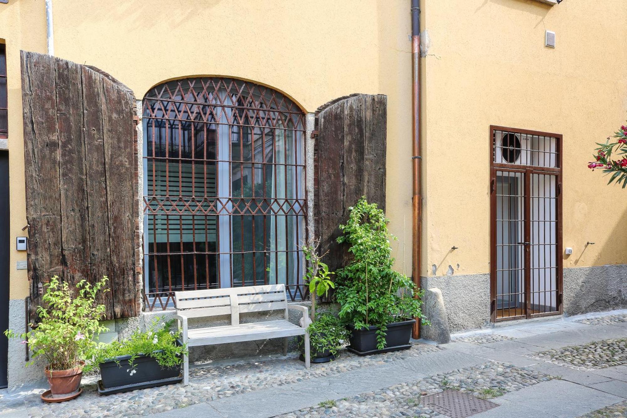 Rrrapido Apartment In Corso San Gottardo - 4 People Милан Экстерьер фото
